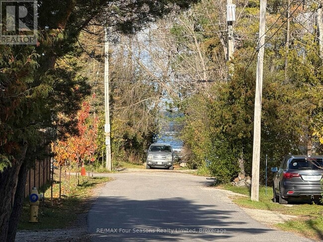 Building Photo - 29 Bellholme Ln