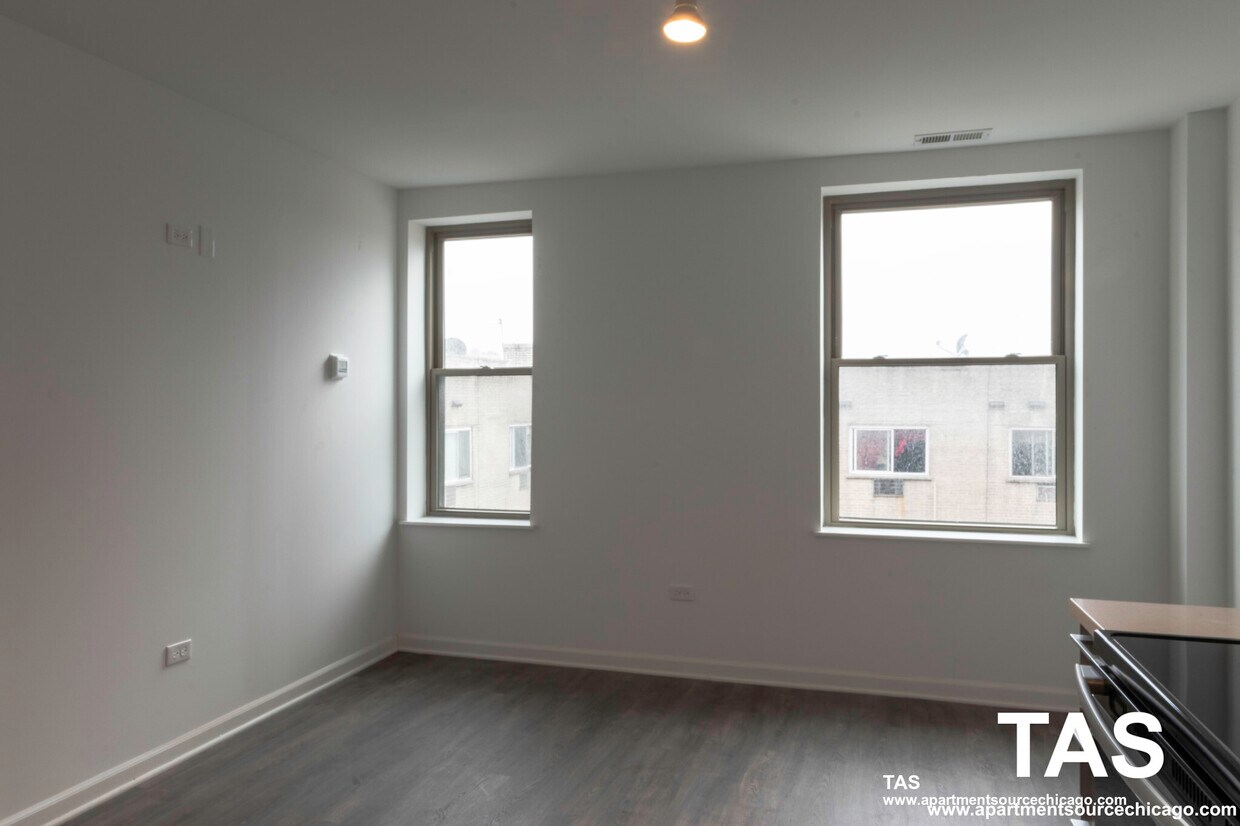 Foto principal - 940 W Winona St