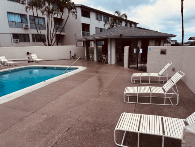 Foto del edificio - 98-650-650 Moanalua Loop