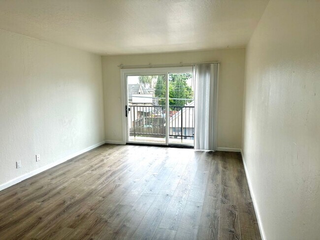 Building Photo - 3060 Logan St