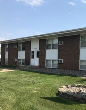 Building Photo - 1526 16th Ave SE