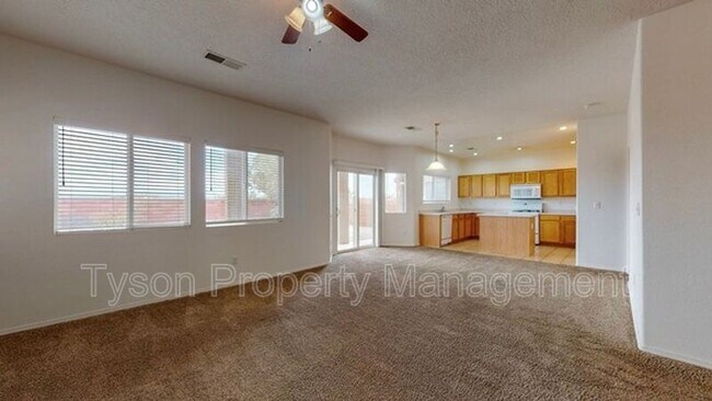 Foto del edificio - 8800 Sundoro Pl NW