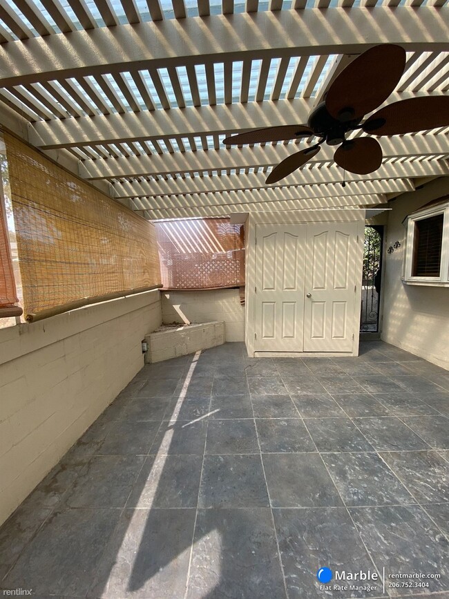 Building Photo - 2 br, 1 bath Townhome - 2022 Dawson Ave