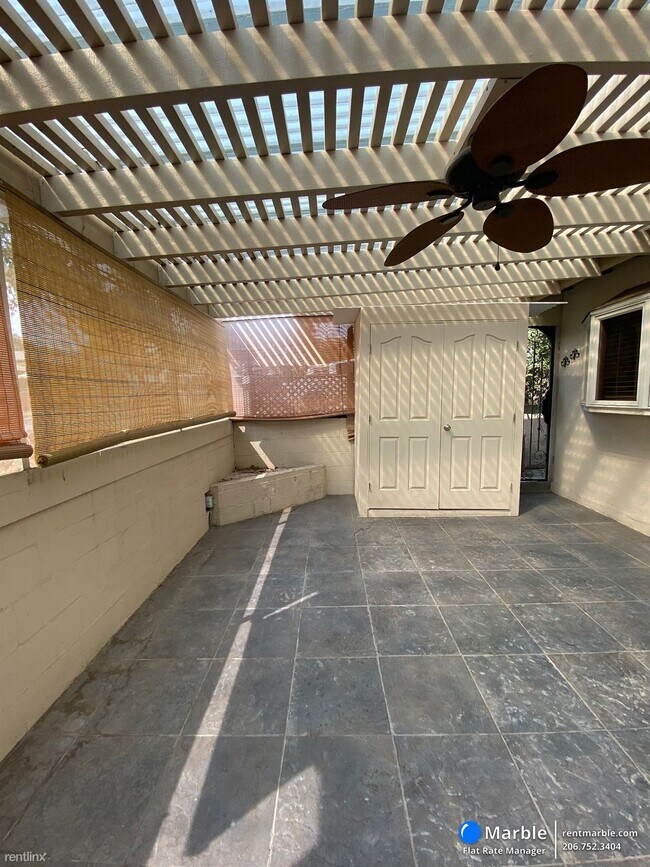 Foto del edificio - 2 br, 1 bath Townhome - 2022 Dawson Ave