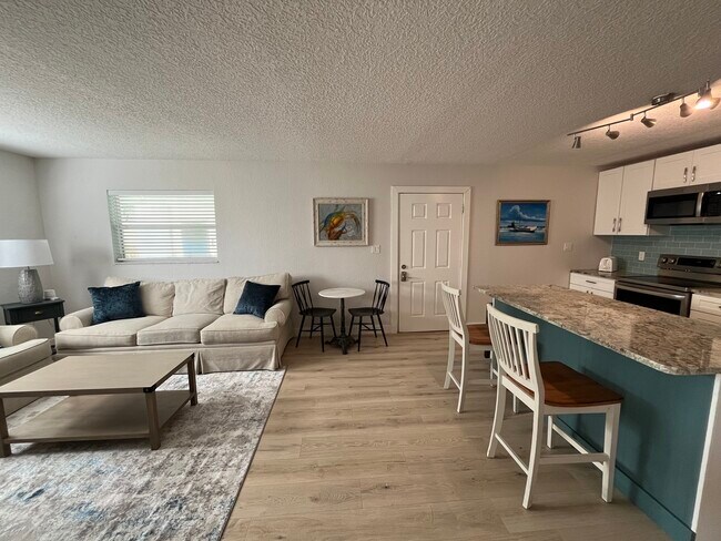 Foto del edificio - 299 E Central Blvd