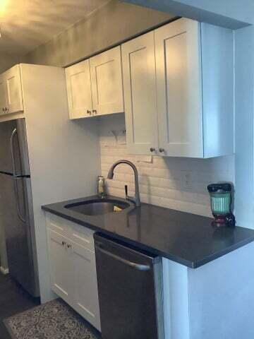 Foto del edificio - 125 Shore Ct