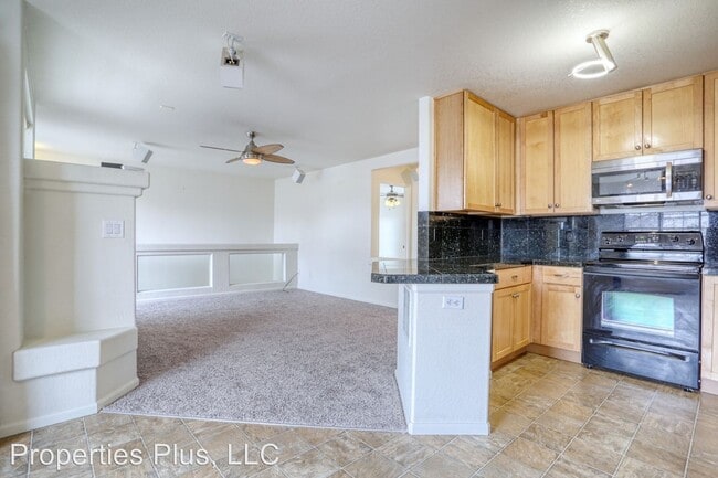 Building Photo - 2 br, 2 bath House - 21369 Randolph Pl