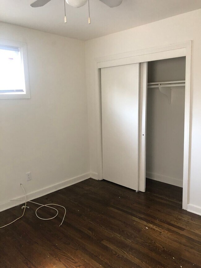 Foto del edificio - 3233 W Grace St