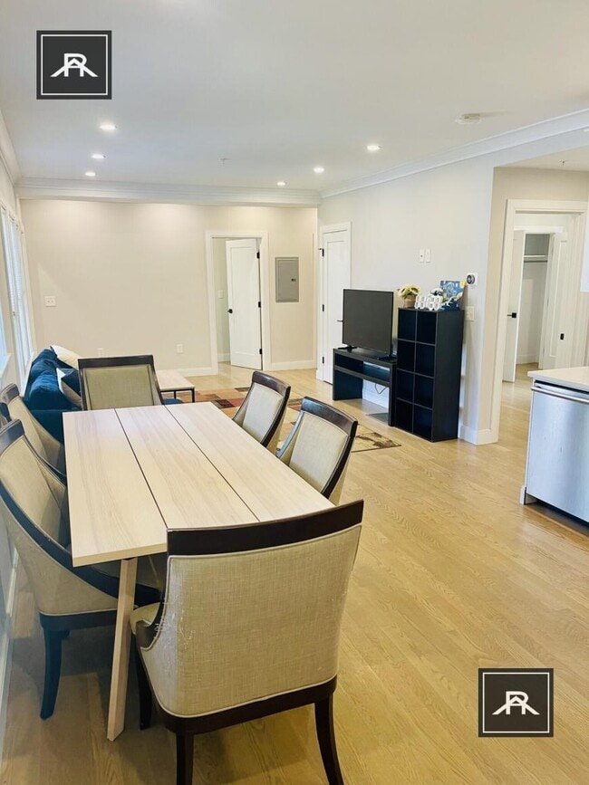 Building Photo - 4 bedroom in Allston MA 02134