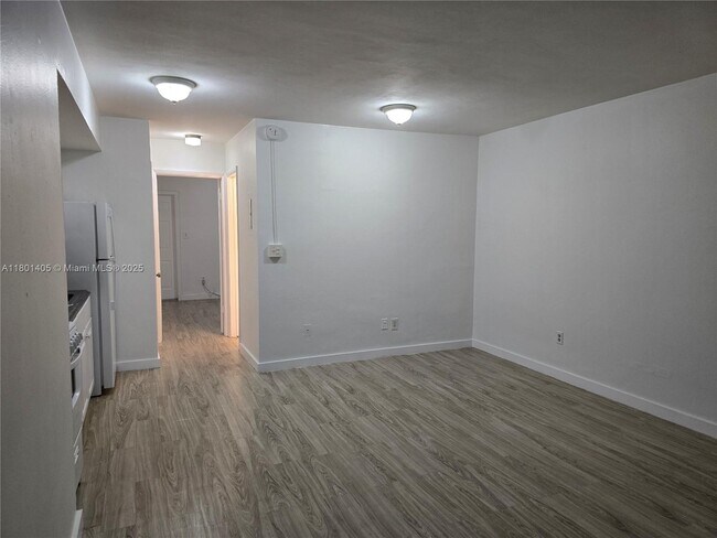 Foto del edificio - 1140 71st St