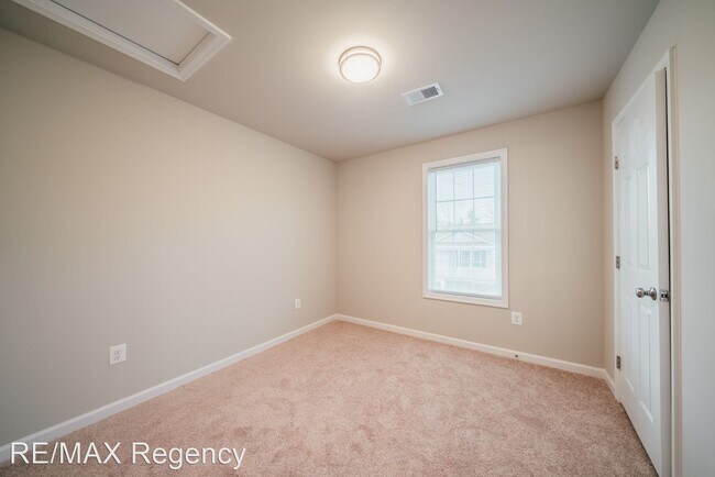 Foto del edificio - 3 br, 2 bath House - 1753 Birch Drive
