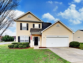 Building Photo - 5028 Hildreth Court