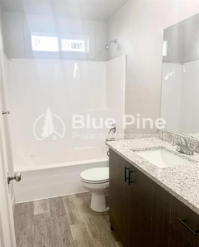 Building Photo - 5907 N Silver Fox Rd