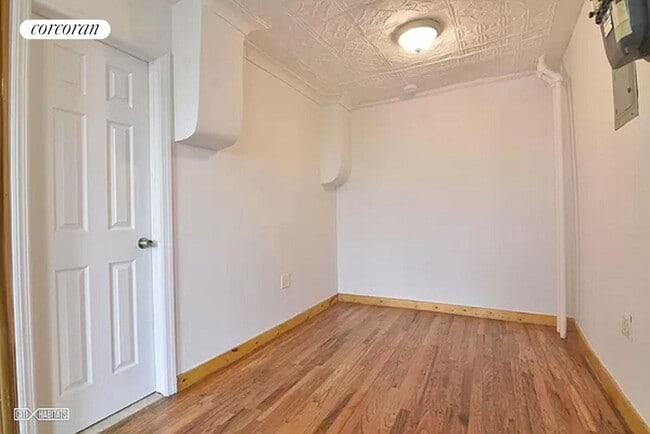 Building Photo - 129 Columbia St