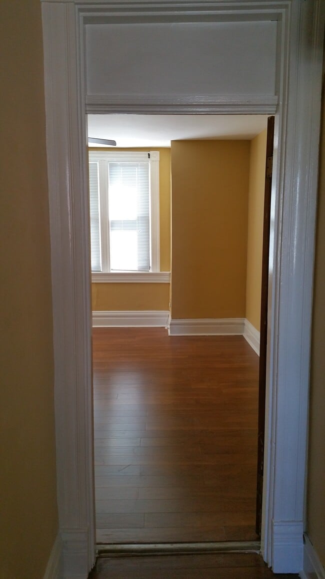 Building Photo - 212 Lehigh Ave