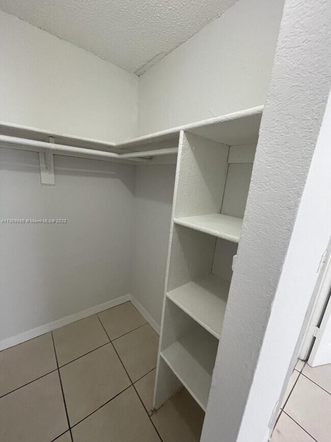 Building Photo - 801 NW 47th Ave