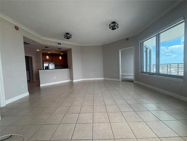 Foto del edificio - 1209 E Cumberland Ave
