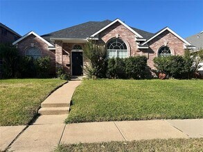 Building Photo - 1733 Sheffield Dr