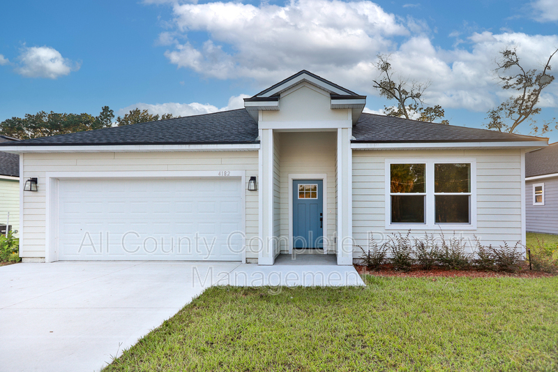 Foto principal - 4182 University Blvd N