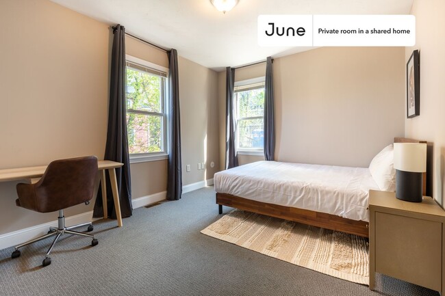 Room in Shared 4 bed/2 bath home - Room in Shared 4 bed/2 bath home