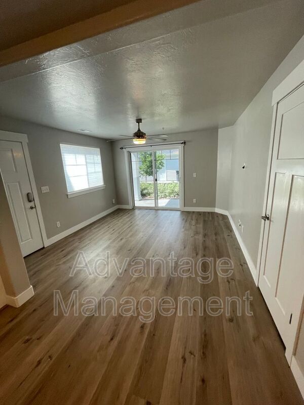 Building Photo - 2457 W 500 S