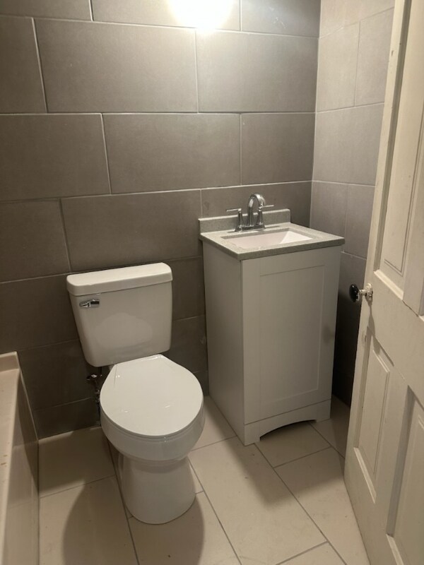 Building Photo - 404 State St