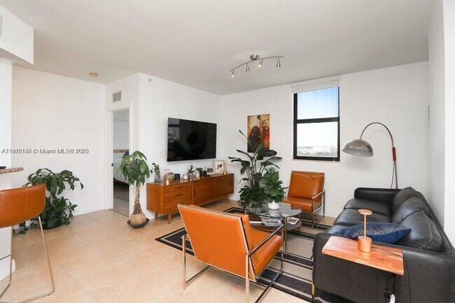 Foto del edificio - 2301 SW 27th Ave