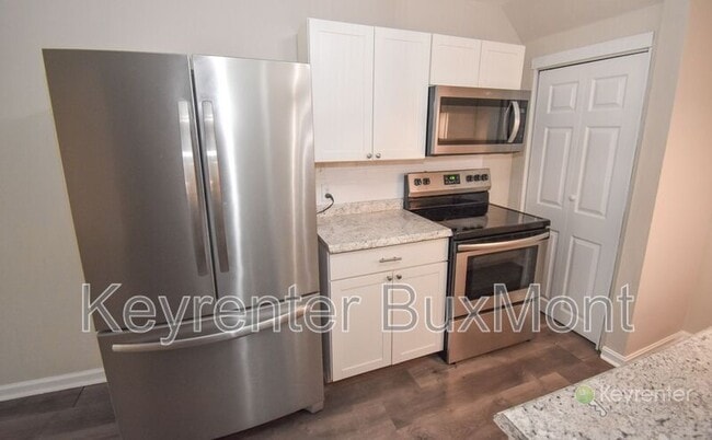 Building Photo - 188 Stirling Ct