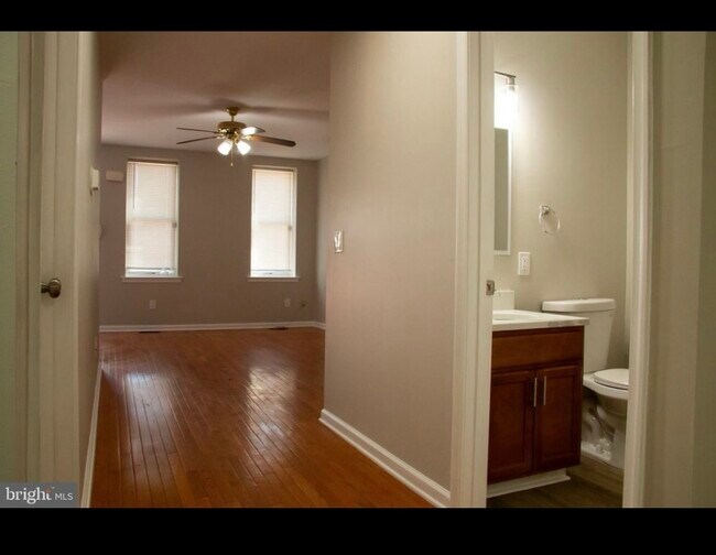 Foto del edificio - 1021 Clifford Brown Walk