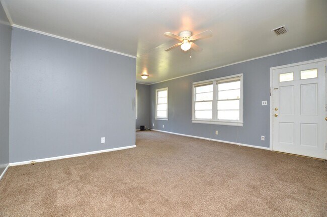 Building Photo - 1716 Charlton StreetUnit A