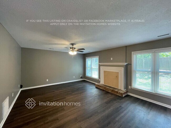 Foto del edificio - 3217 Roberta Farms Ct SW