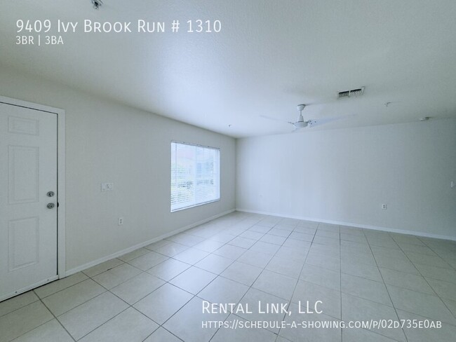 Foto del edificio - 9409 Ivy Brook Run