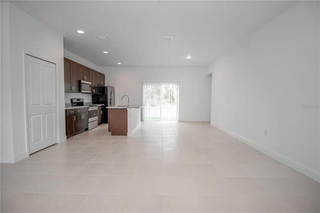 Building Photo - 483 Marion Oaks Blvd