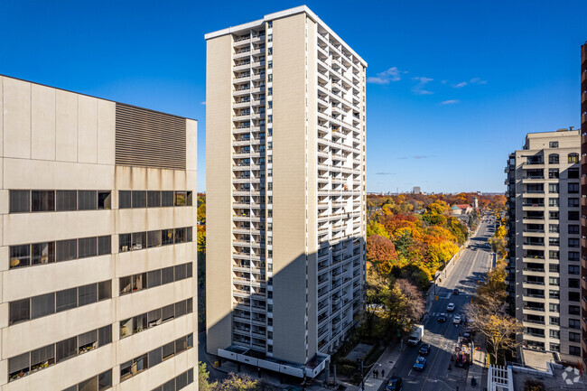 Building Photo - 80 St. Clair