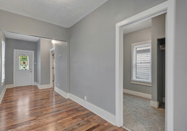 Foto del edificio - 820 Charleston St