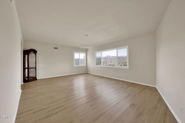 Foto del edificio - 1537 Silverwood Dr