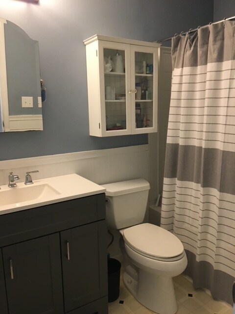 Bathroom - 314 Washington St