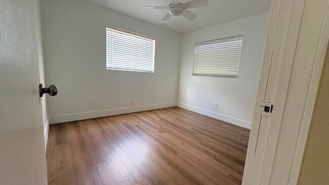 Foto del edificio - 3740 NW 9th St