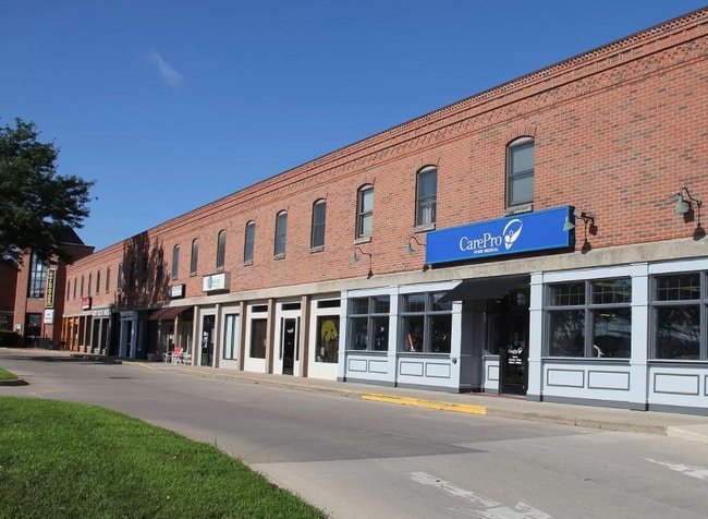 Exterior - 400 1st Ave
