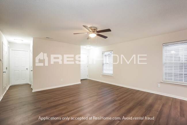 Building Photo - HOME FOR RENT!!