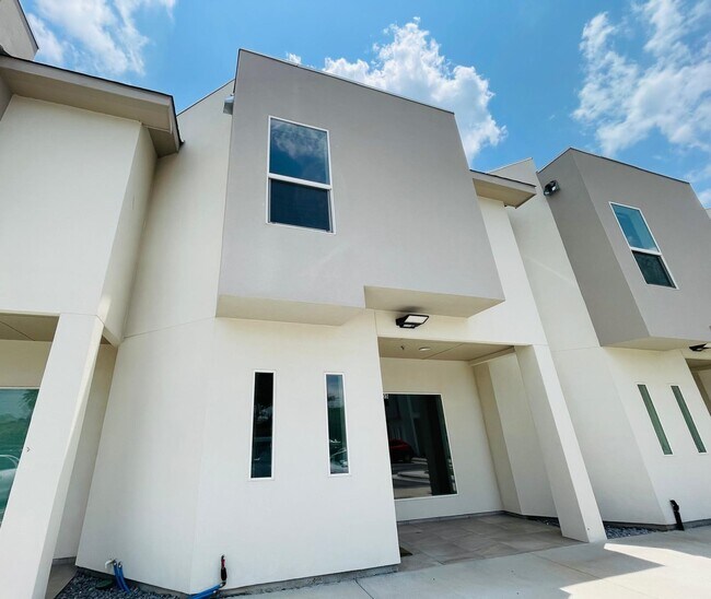 Foto del edificio - 504 Gale Ct