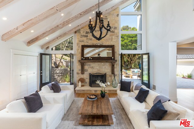 Foto principal - 6585 Portshead Rd