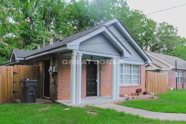 Building Photo - 3683 W Napier Ave