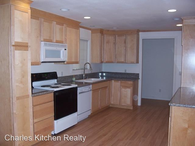 Primary Photo - 3 br, 2 bath House - 605 W. Winnie Lane