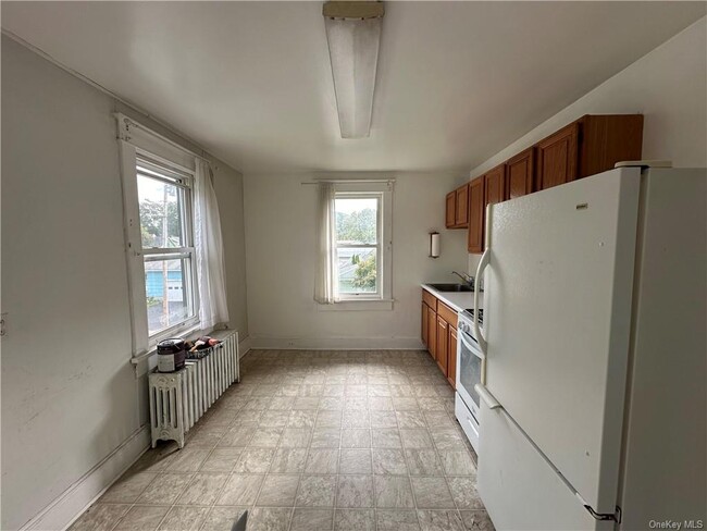 Building Photo - 80 Verplanck Ave