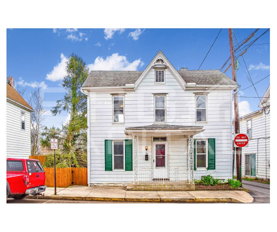 14 N Washington St, Shippensburg, PA 17257 House Rental in
