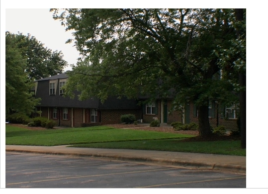 Building Photo - Gorman Crossings