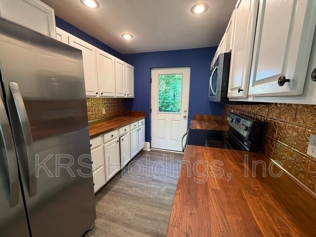 Photo - 125 S Willard Ave House