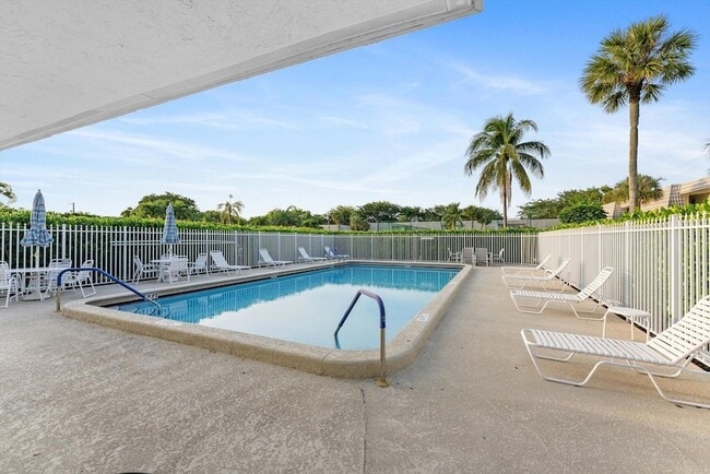 Photo - 1060 Homewood Blvd