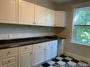 Building Photo - 18A Forest St